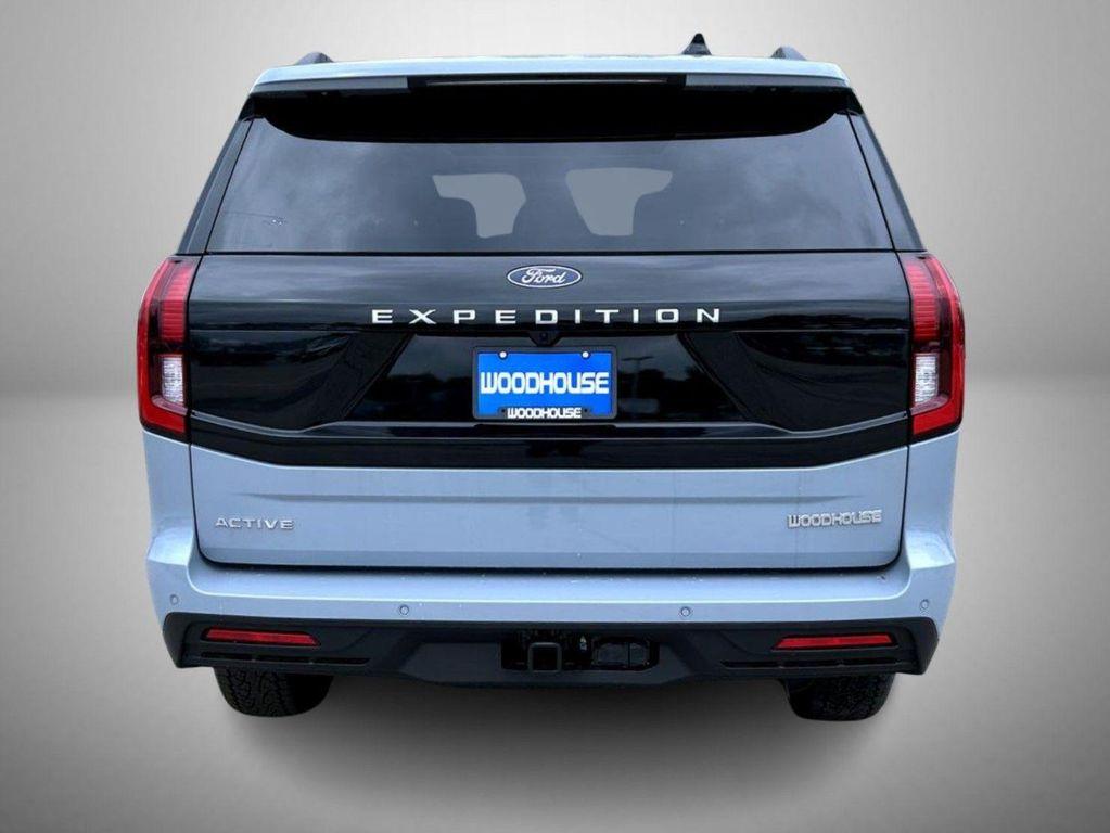 new 2025 Ford Expedition car, priced at $68,024