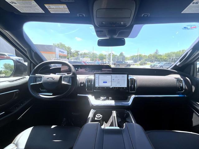 new 2025 Ford Expedition car, priced at $81,324
