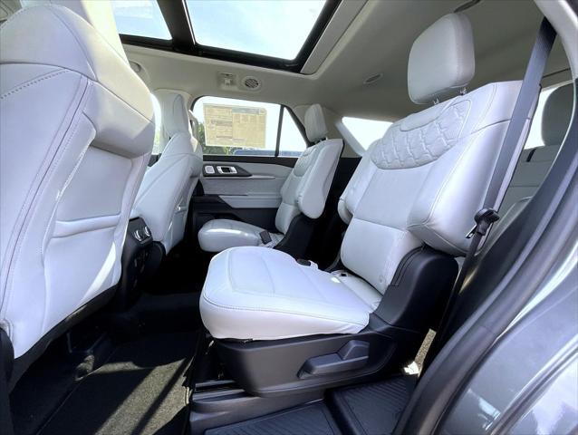 new 2025 Ford Explorer car, priced at $55,621
