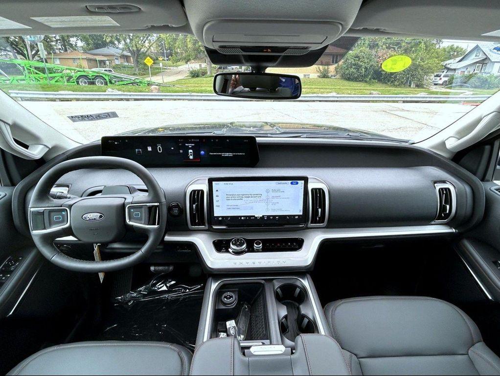 new 2025 Ford Expedition Max car, priced at $70,524