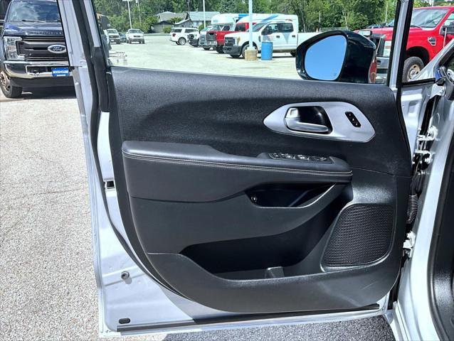 used 2024 Chrysler Pacifica Hybrid car, priced at $36,995