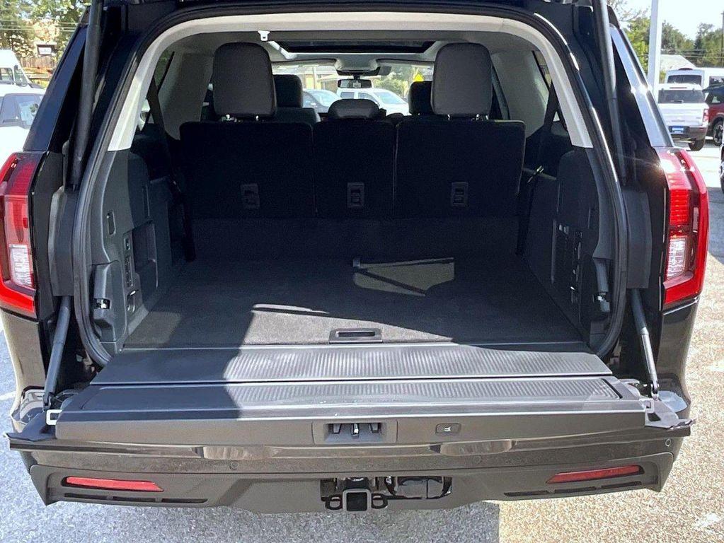 new 2025 Ford Expedition Max car, priced at $70,029