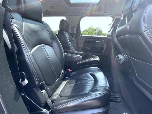 used 2014 GMC Acadia car, priced at $9,995