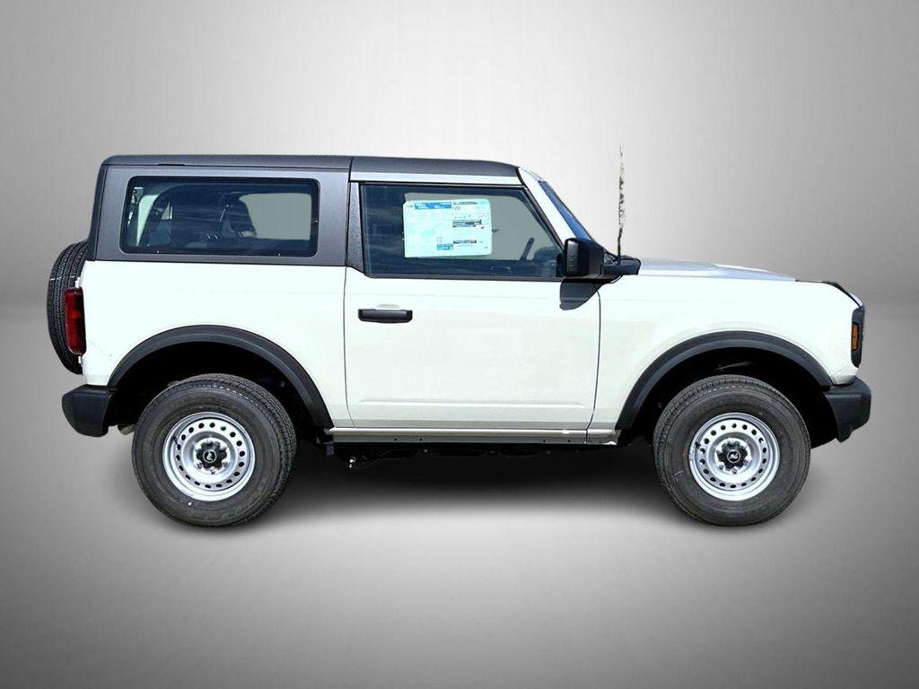 new 2025 Ford Bronco car, priced at $42,815