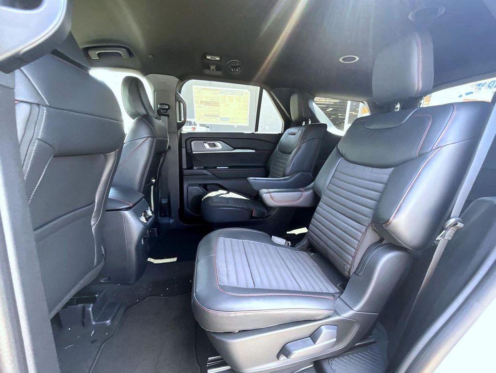 new 2025 Ford Explorer car, priced at $42,328