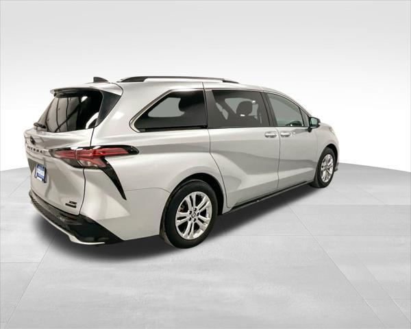 used 2023 Toyota Sienna car, priced at $44,487