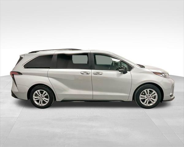 used 2023 Toyota Sienna car, priced at $44,487