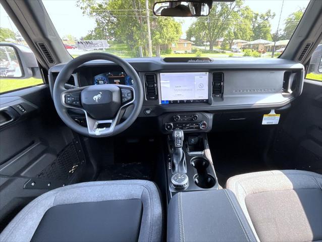 new 2025 Ford Bronco car, priced at $40,874
