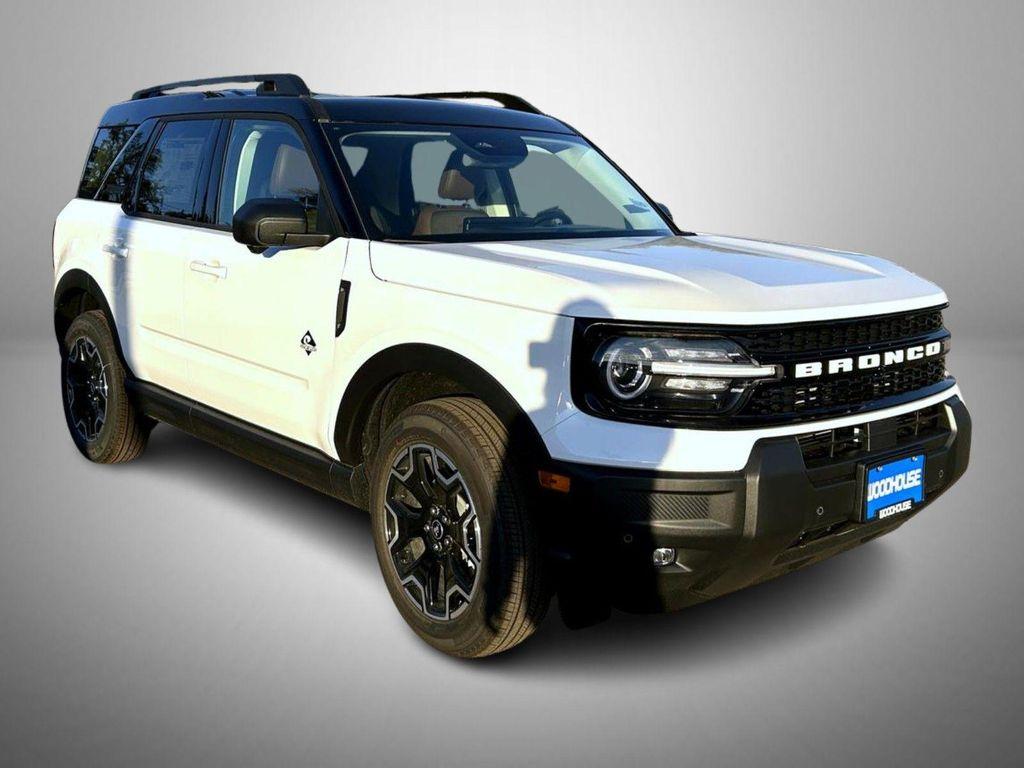 new 2025 Ford Bronco Sport car, priced at $33,952