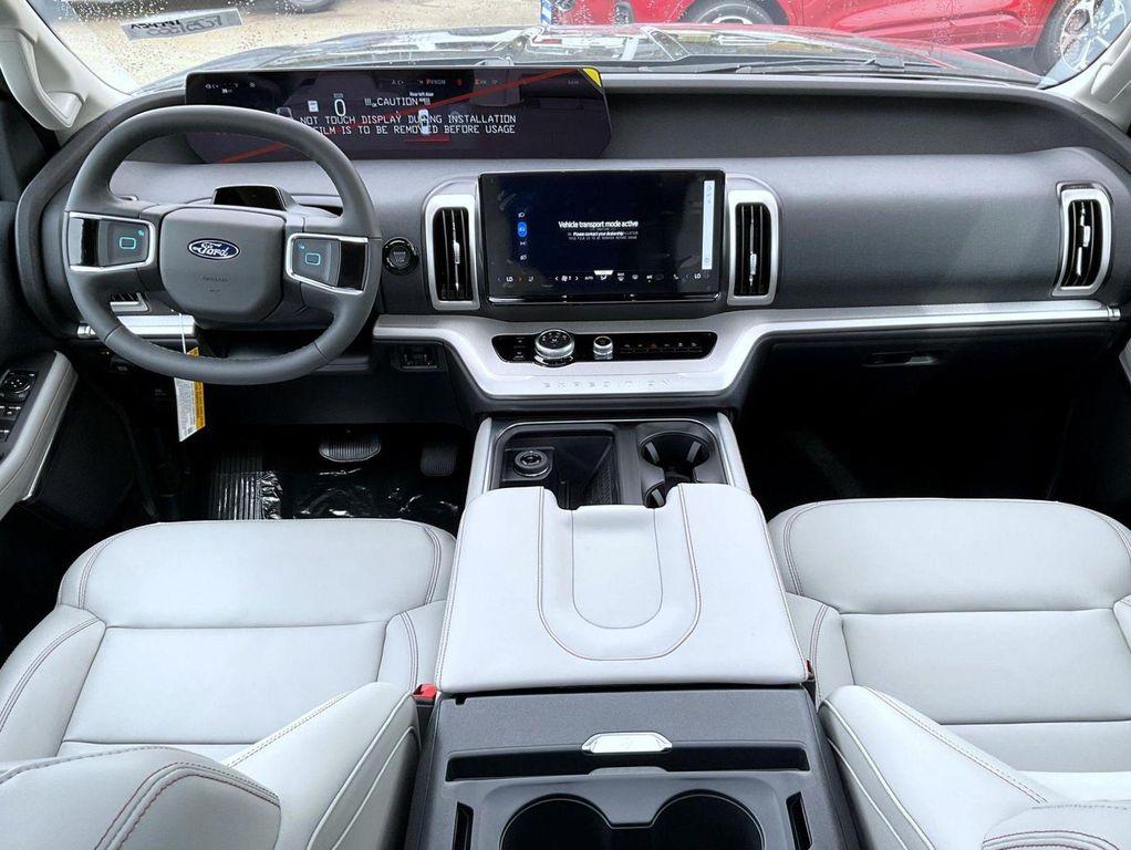 new 2025 Ford Expedition Max car, priced at $70,524