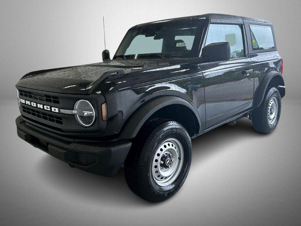 new 2025 Ford Bronco car, priced at $37,445