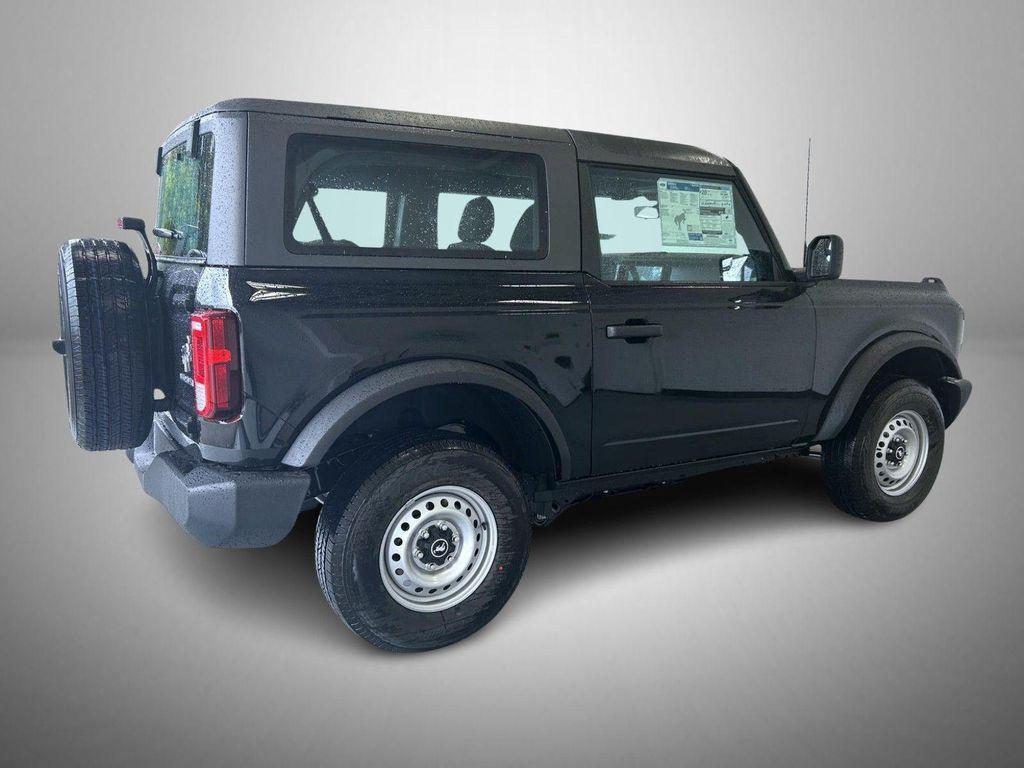 new 2025 Ford Bronco car, priced at $37,445