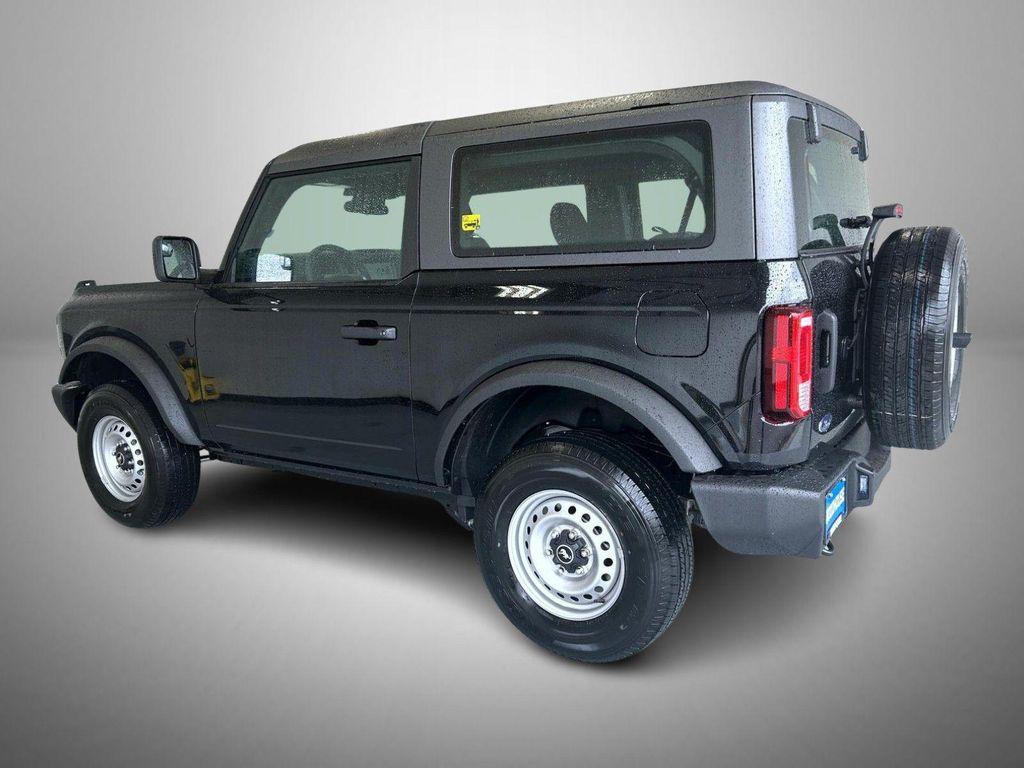 new 2025 Ford Bronco car, priced at $37,445