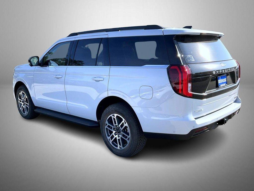 new 2025 Ford Expedition car, priced at $66,029