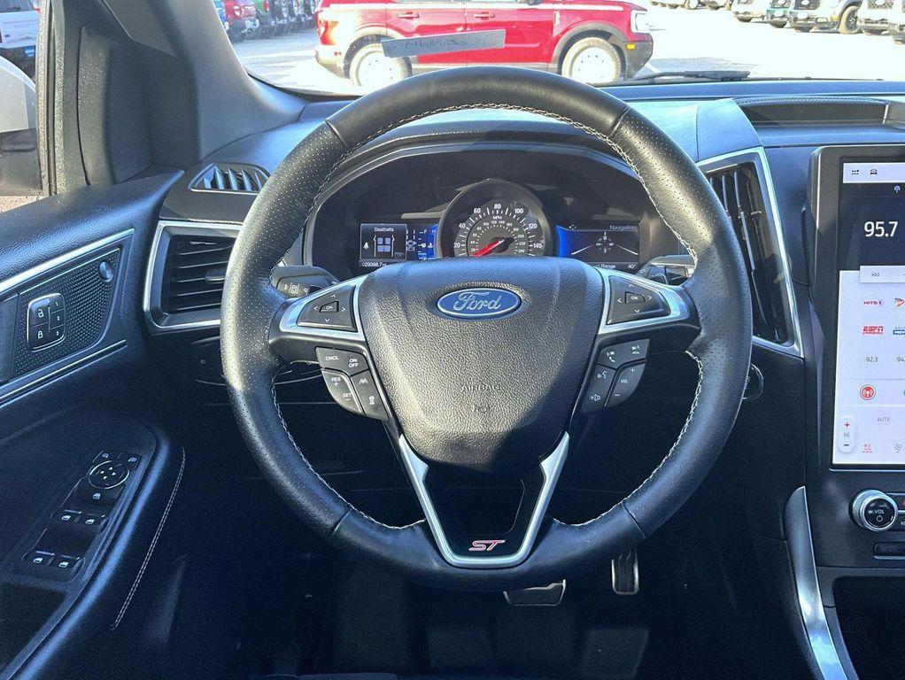used 2022 Ford Edge car, priced at $31,995