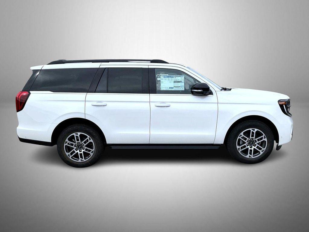 new 2025 Ford Expedition car, priced at $67,024