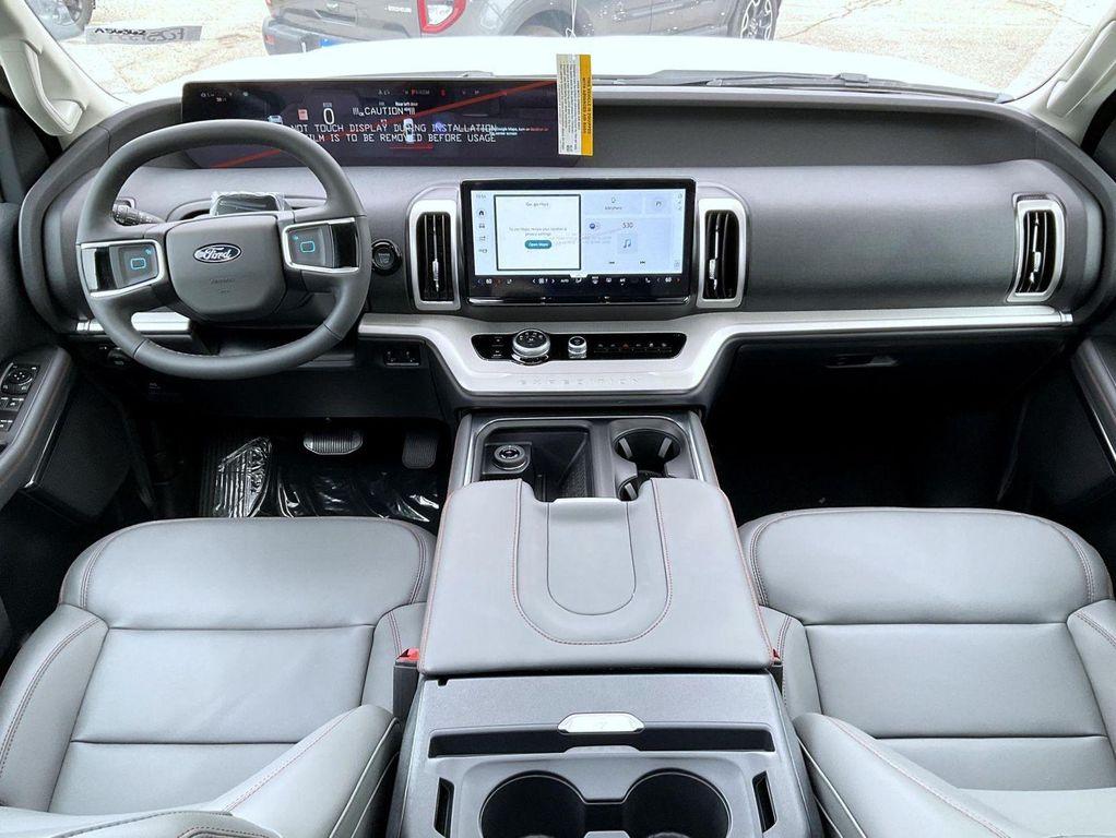 new 2025 Ford Expedition car, priced at $67,024