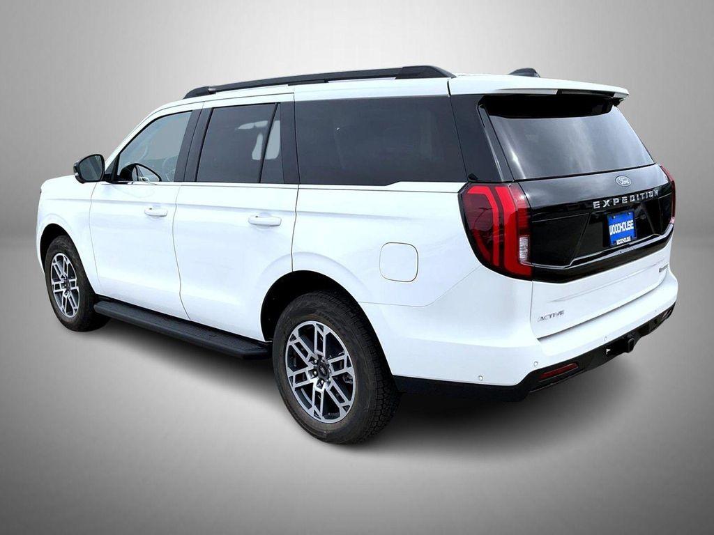new 2025 Ford Expedition car, priced at $67,024