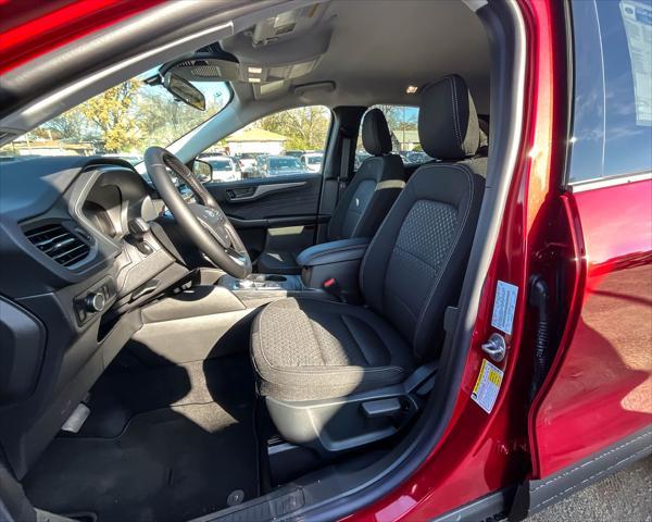 new 2025 Ford Escape car, priced at $30,019