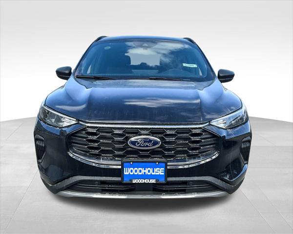 new 2025 Ford Escape car, priced at $30,424