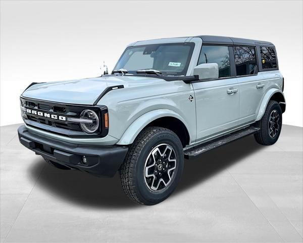 new 2024 Ford Bronco car, priced at $44,914