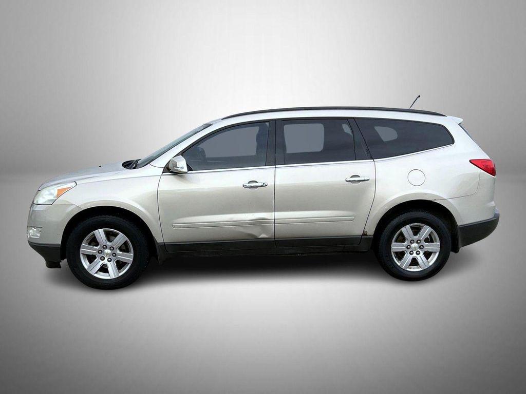 used 2011 Chevrolet Traverse car, priced at $3,995