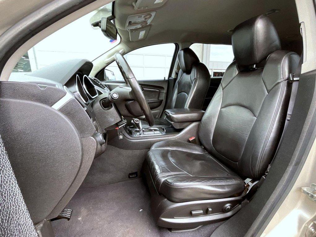 used 2011 Chevrolet Traverse car, priced at $3,995