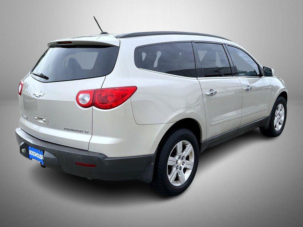 used 2011 Chevrolet Traverse car, priced at $3,995