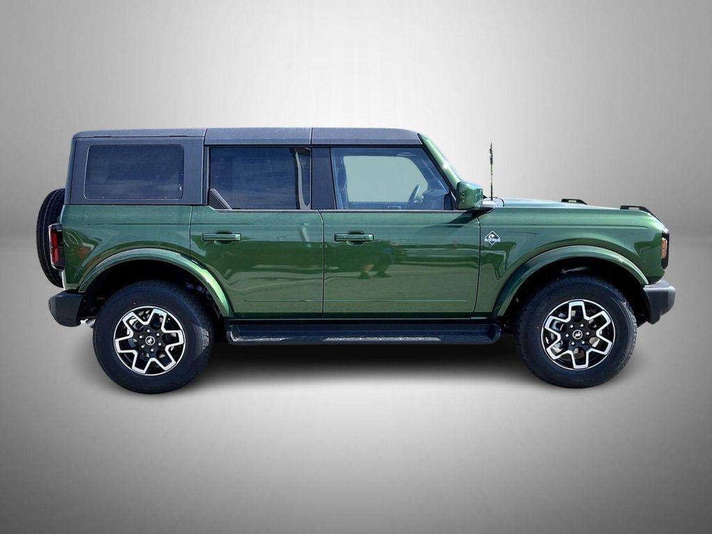 new 2025 Ford Bronco car, priced at $47,177