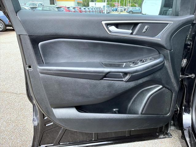 used 2024 Ford Edge car, priced at $25,995