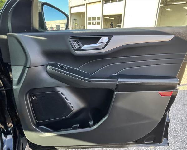 used 2023 Ford Escape car, priced at $30,995