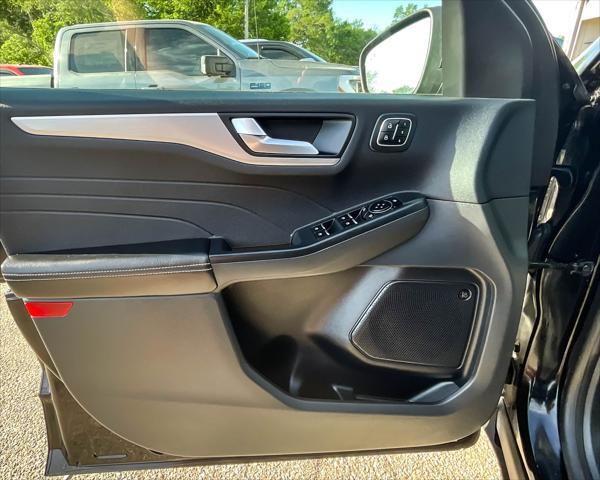 used 2023 Ford Escape car, priced at $30,995