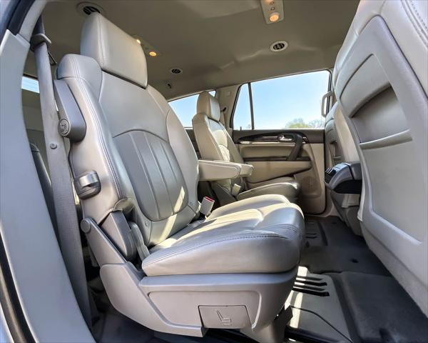 used 2015 Buick Enclave car, priced at $9,995
