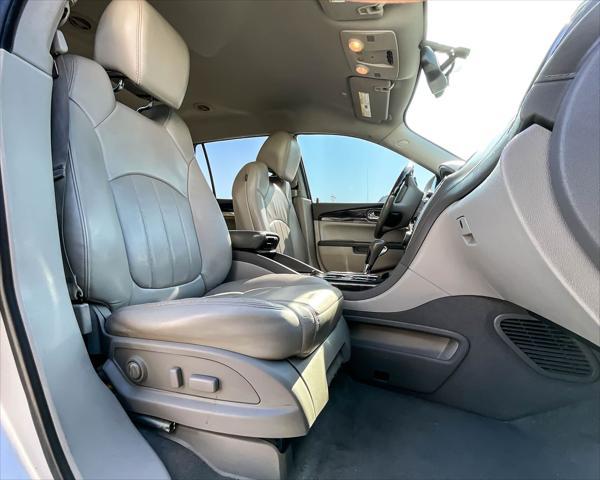 used 2015 Buick Enclave car, priced at $9,995