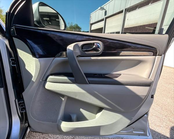 used 2015 Buick Enclave car, priced at $9,995