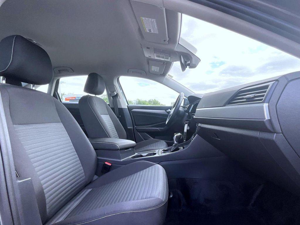 used 2024 Volkswagen Jetta car, priced at $21,995