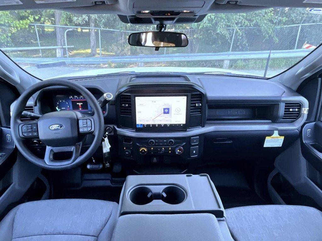 new 2025 Ford F-150 car, priced at $43,192