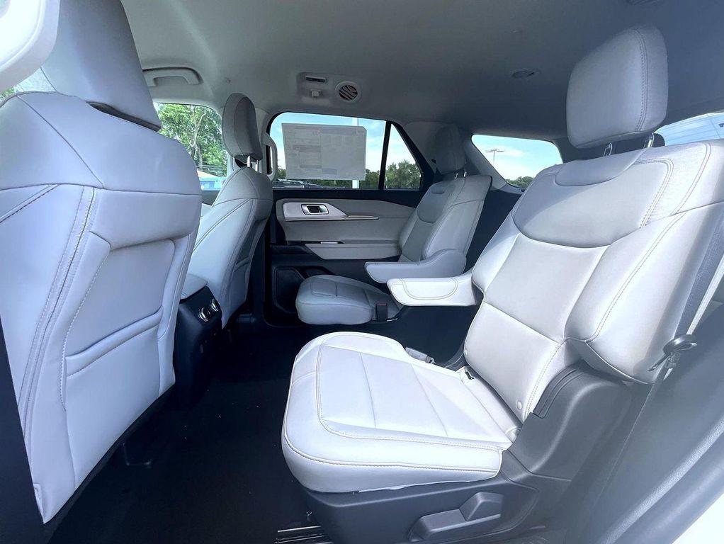 new 2025 Ford Explorer car, priced at $41,175