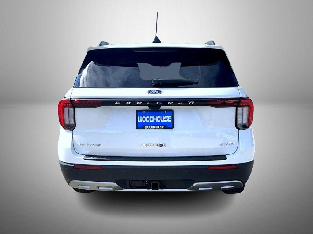 new 2025 Ford Explorer car, priced at $41,175