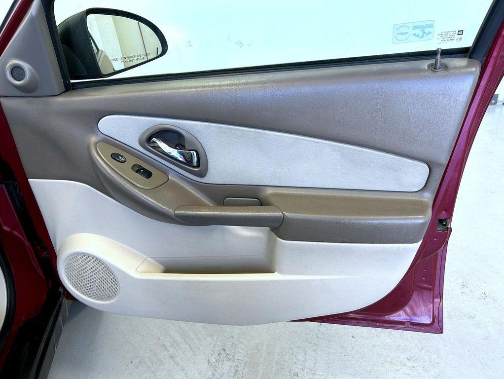 used 2005 Chevrolet Malibu car, priced at $4,995