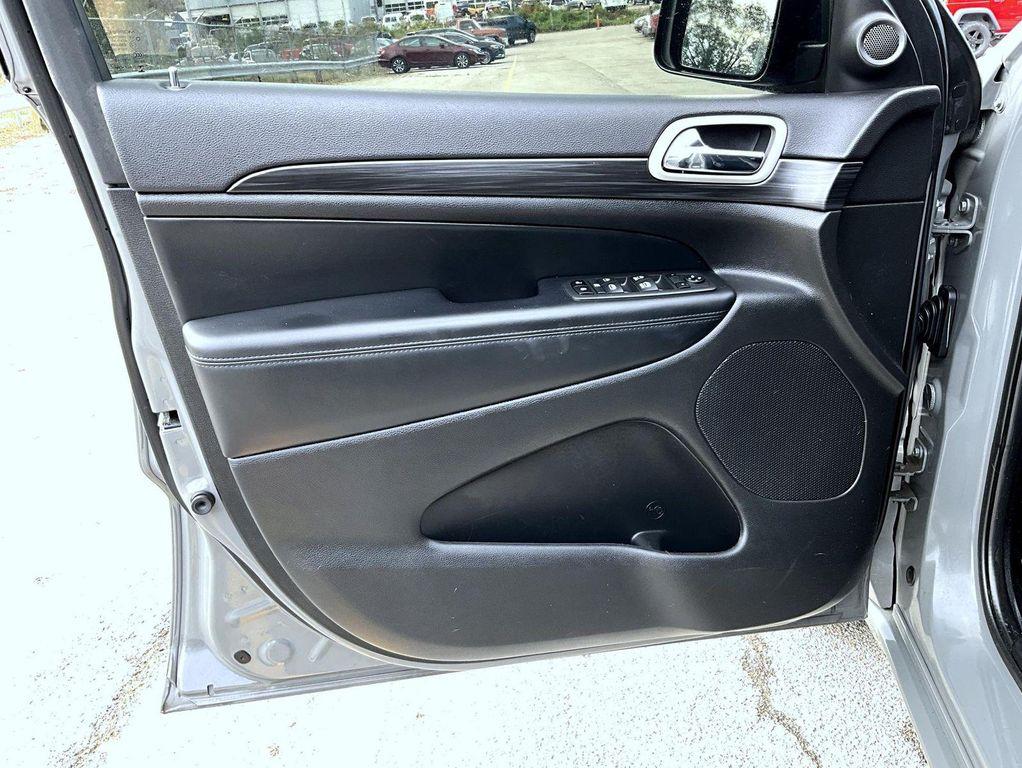 used 2022 Jeep Grand Cherokee car, priced at $26,995