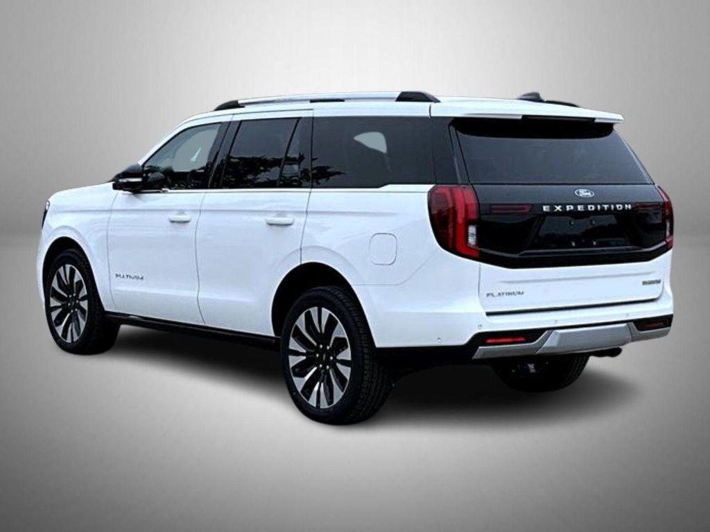 new 2025 Ford Expedition car, priced at $75,049