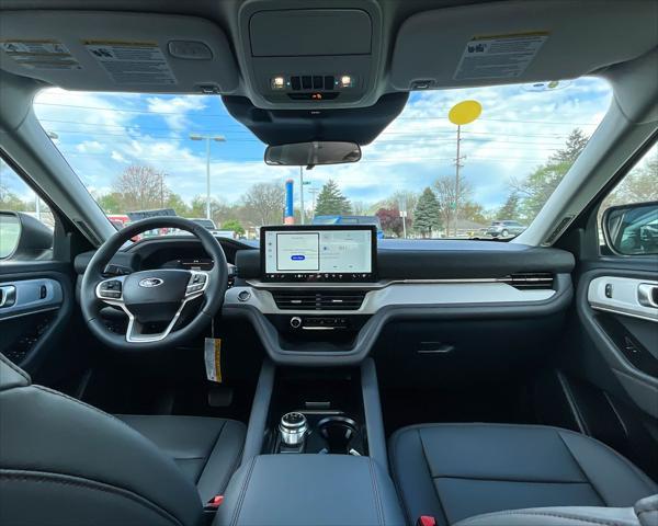 new 2025 Ford Explorer car, priced at $45,236