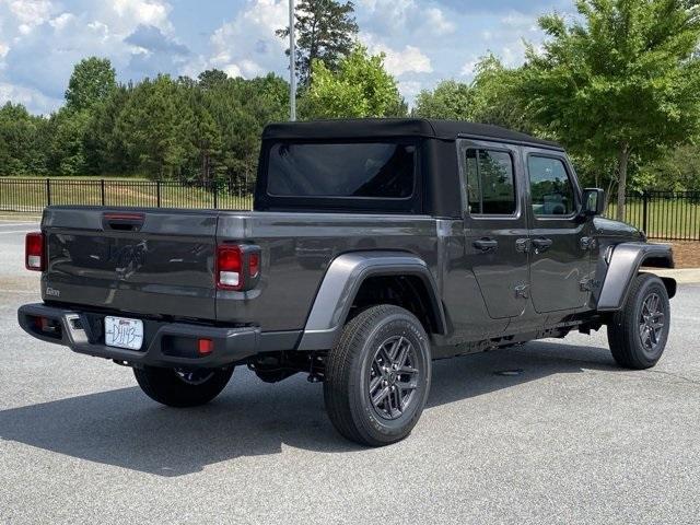 new 2024 Jeep Gladiator car, priced at $45,318