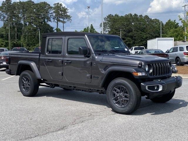 new 2024 Jeep Gladiator car, priced at $45,318