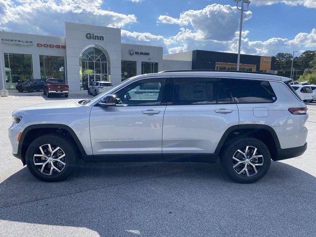 new 2024 Jeep Grand Cherokee L car, priced at $48,113