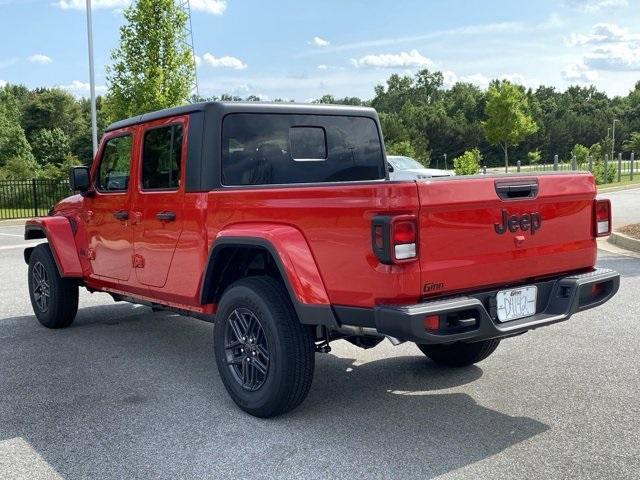 new 2024 Jeep Gladiator car, priced at $43,182