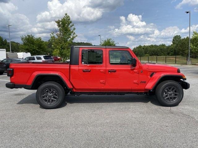 new 2024 Jeep Gladiator car, priced at $43,182