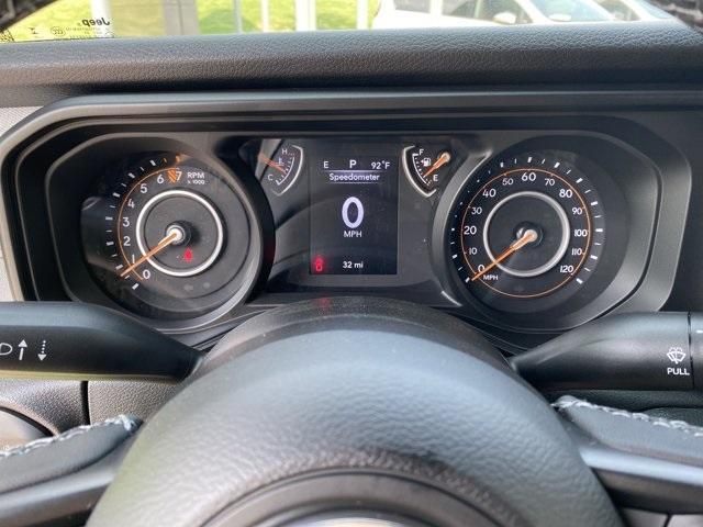 new 2025 Jeep Gladiator car, priced at $41,313