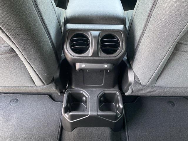 new 2025 Jeep Gladiator car, priced at $41,313